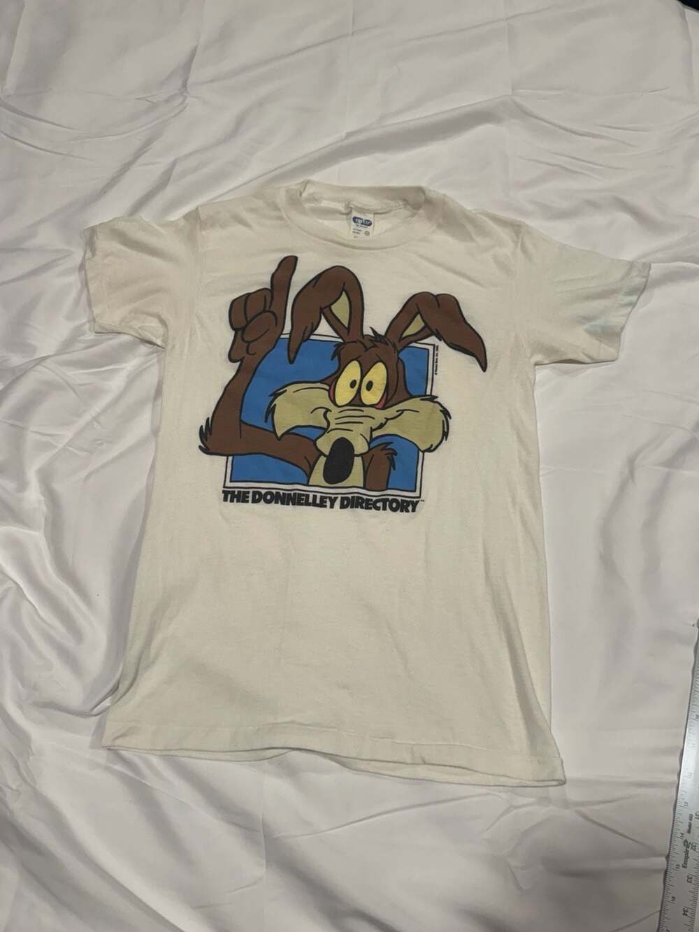 Vintage 1986 Wile E Coyote Yellow pages promotional T-Shirt Warner Bros
